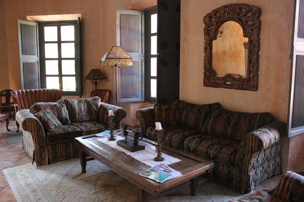 Hotel La Casona De Antigua ภายนอก รูปภาพ