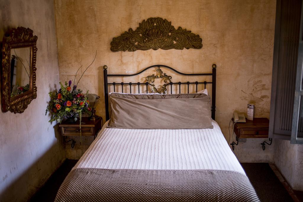 Hotel La Casona De Antigua ภายนอก รูปภาพ